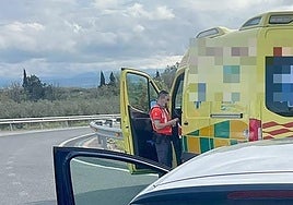 Conductor de ambulancia multado por varias infracciones con más de 2.000 euros.