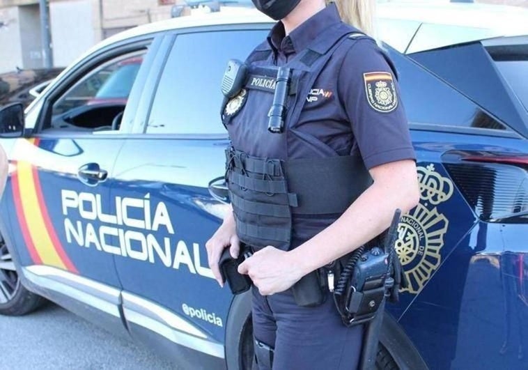 Hallan sin vida en su casa de Granada a una anciana tras avisar los vecinos de que no la veían desde hacía tiempo