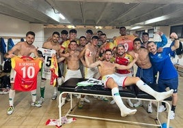 Alegría en el vestuario ejidense al ganar la clasificación en Alzira.