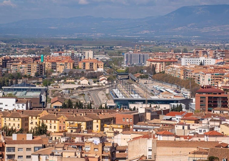 Transportes acepta tramitar un anteproyecto «global» para la integración del tren en Granada