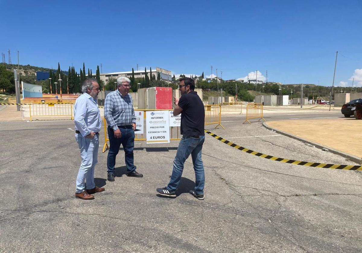 El coste de los aparcamientos es de cuatro euros por jornada.