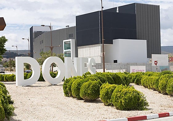 El edificio de administración de Ifmif Dones en la Citai de Escúzar está casi terminado.