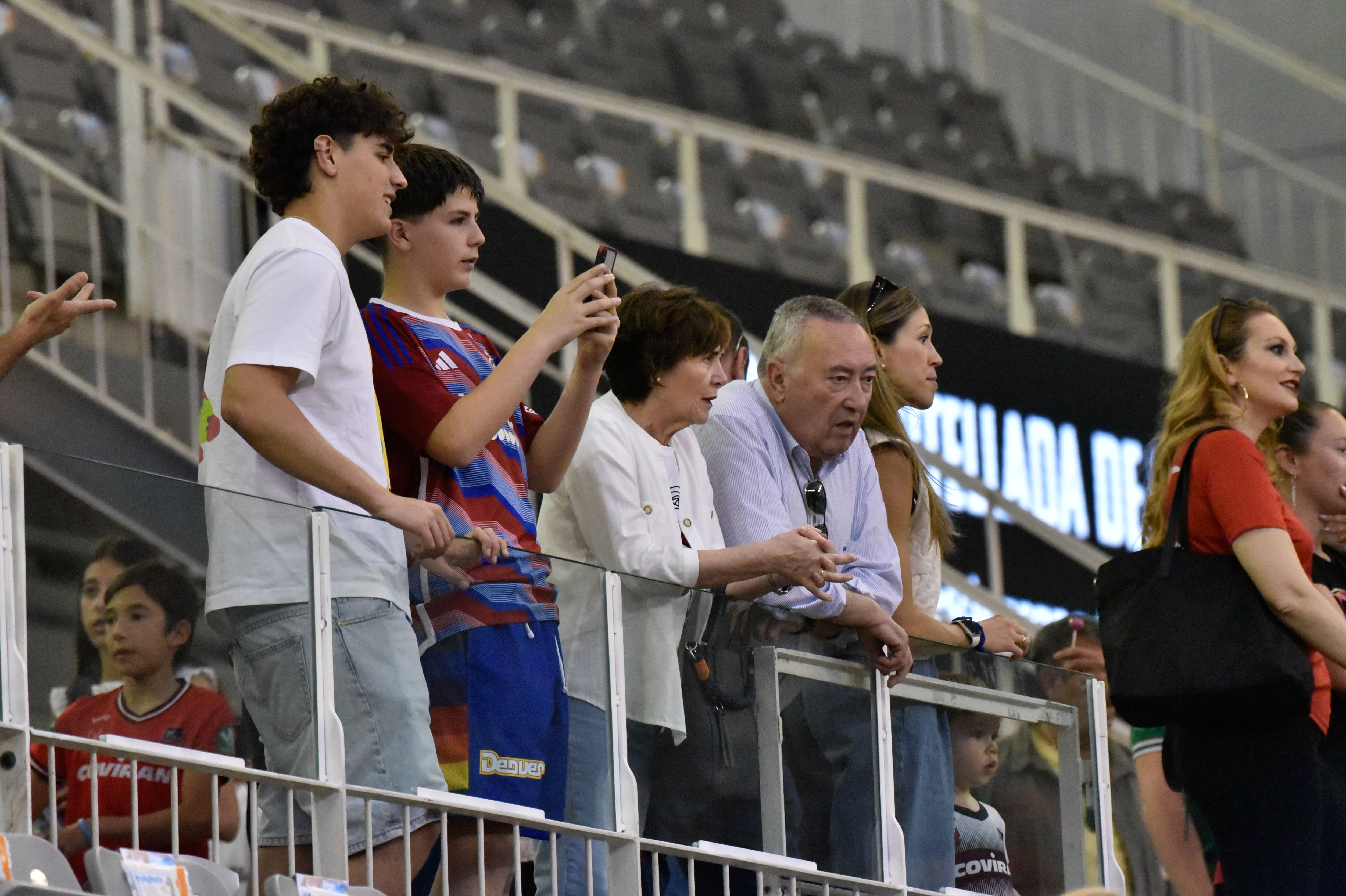 Encuéntrate en el Palacio en el Covirán-Breogán