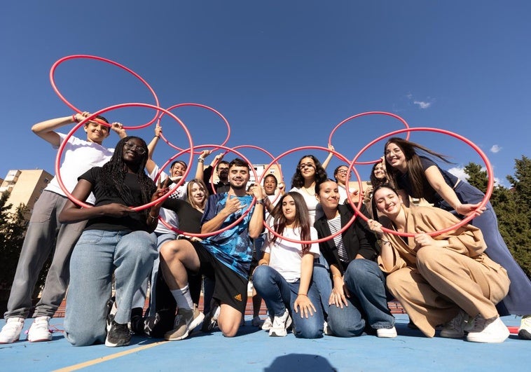 Los Cometas del barrio de La Paz de Granada preparan otra clase de verano