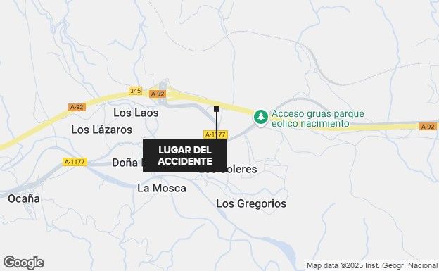 Fallece un hombre al salirse de la vía en la a-92 y chocar contra el quitamiedos en las tres villas | ideal