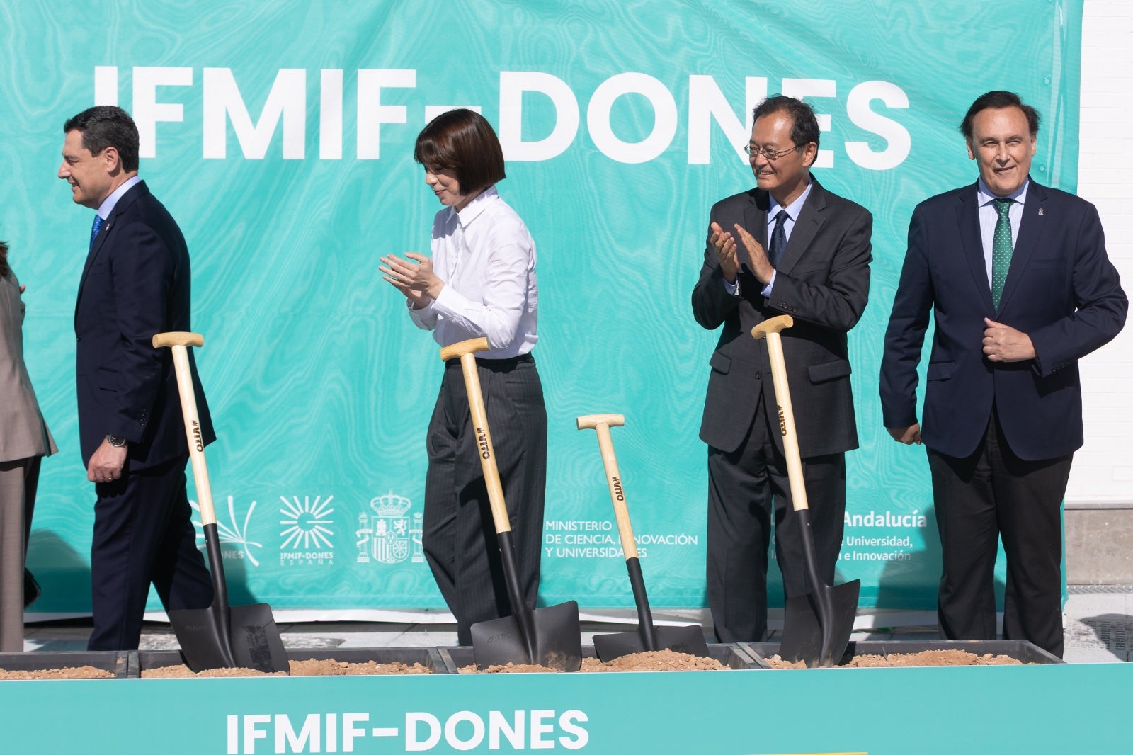 El acelerador de partículas de Granada arranca con su primera piedra