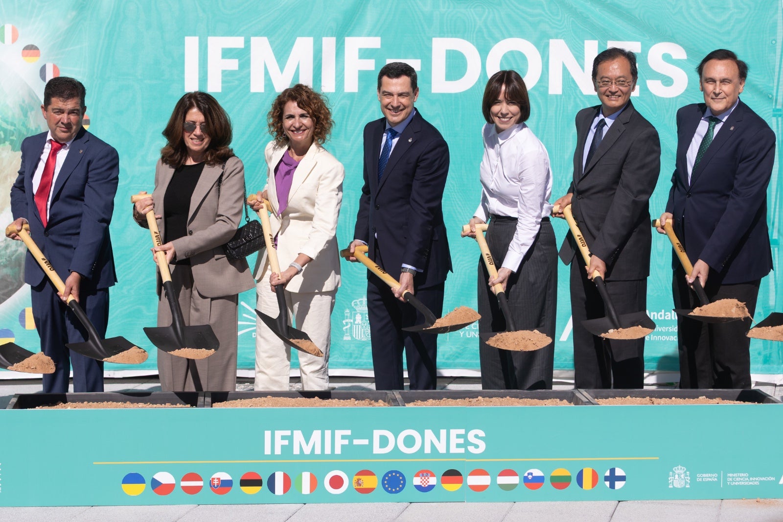 El acelerador de partículas de Granada arranca con su primera piedra