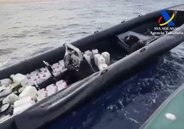 Imagen de una de las narcolanchas intervenidas en la última operación en Almería.