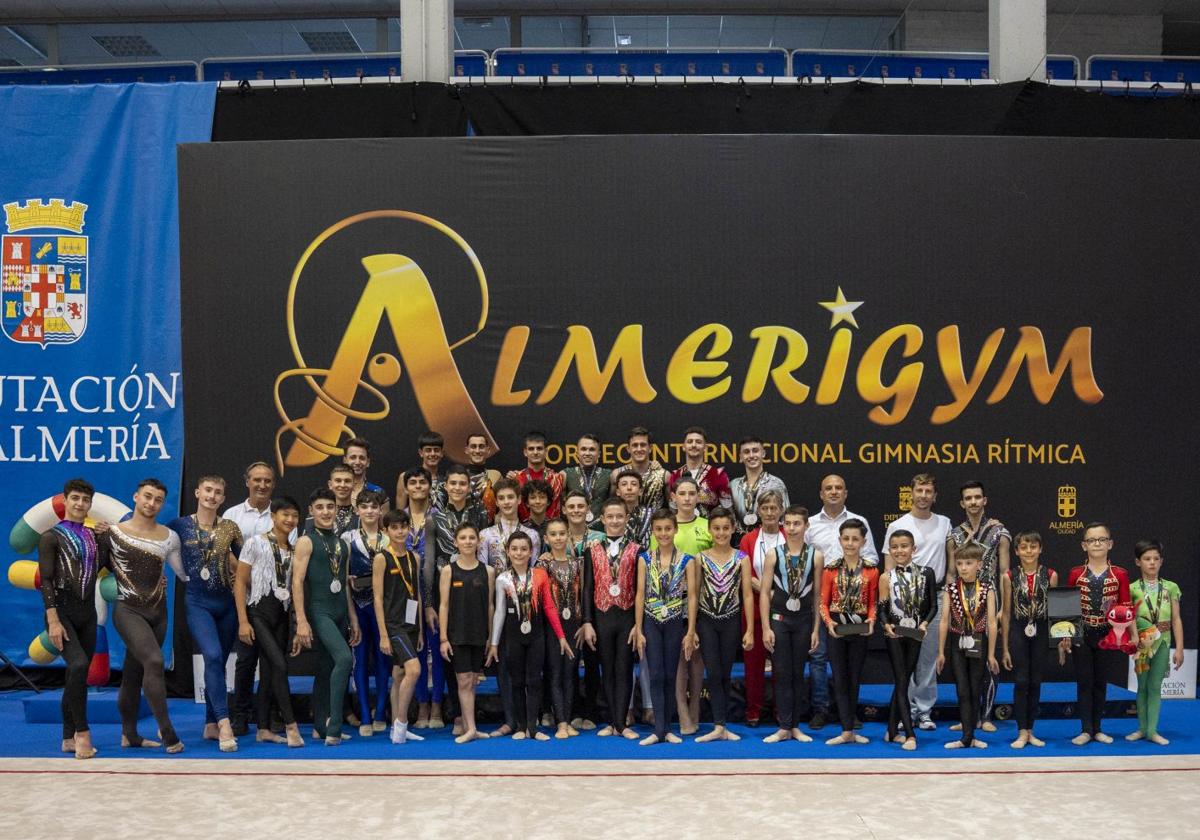 La gimnasia rítmica apaga las velas de almería 2005 | ideal
