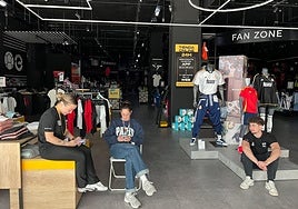 El centro comercial Nevada durante el apagón del 28 de abril.