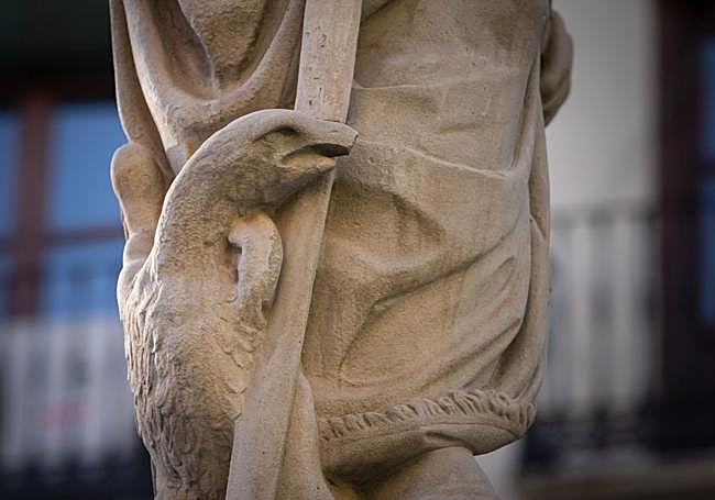 Detalle del águila.