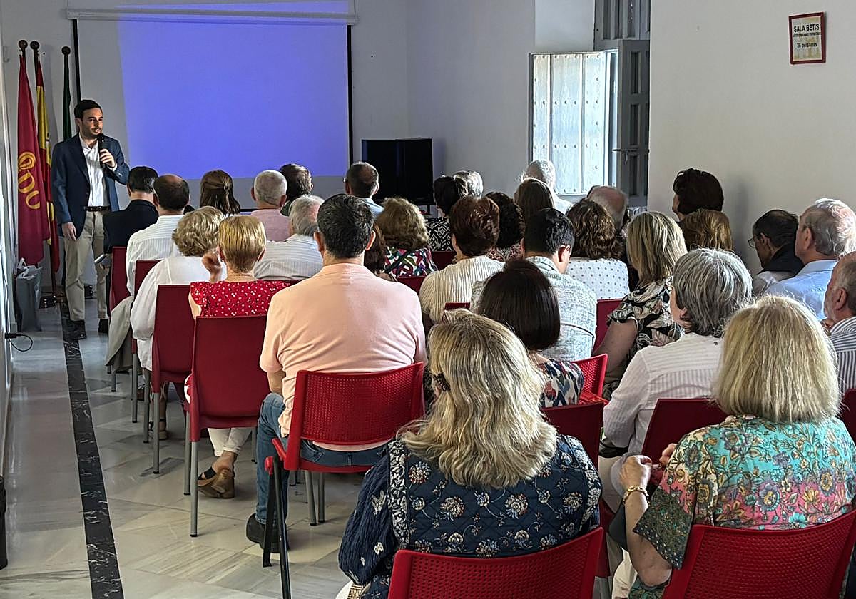 Diputación acerca la esencia de su tierra a los almerienses afincados en Sevilla