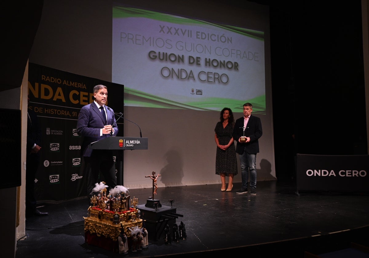 Celebración, ayer, de los premios Guion Cofrade de Onda Cero Almería.