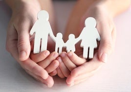Suceso en Linares: ¿Puede un padre de acogida tener 70 años de edad?