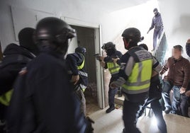 Una redada antidroga de la Policía Nacional de Granada.