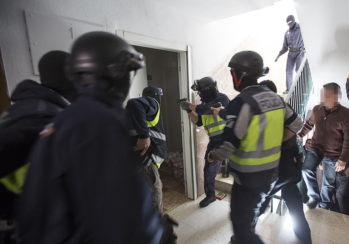 Una redada antidroga de la Policía Nacional de Granada.