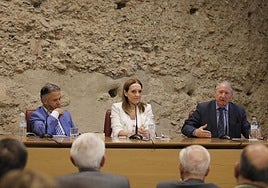 Presentación de la obra firmada por Juan Cano Bueso (derecha) en la sede del Consejo Consultivo.