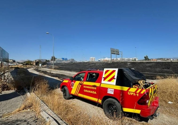 Arde un cortijo en Camino de Albolote, en Maracena