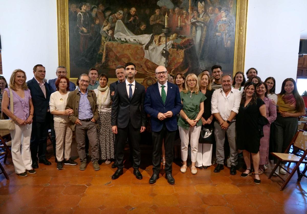 Mourad aboussi jaafar toma posesión como decano de la facultad de trabajo social de la ugr | ideal