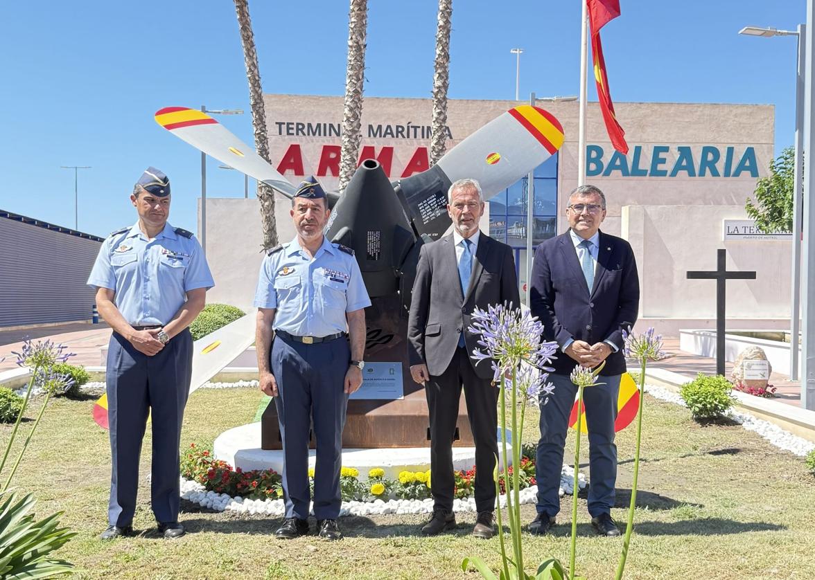 La hélice con la que el puerto de motril estrecha su vínculo con el ejército del aire y del espacio | ideal