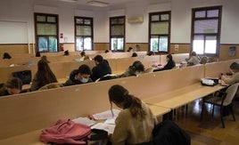 La UGR pone a disposición de los estudiantes 1.600 plazas nocturnas para preparar los exámenes