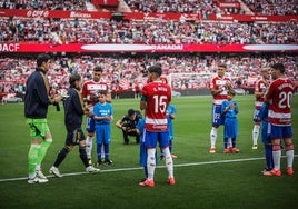 Pasillo del Granada al Real Madrid como campeón de Liga en 2024.
