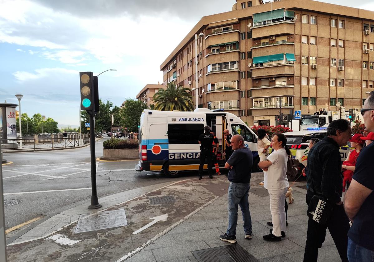 Herido un motorista de 29 años en un accidente con un coche en camino de ronda | ideal
