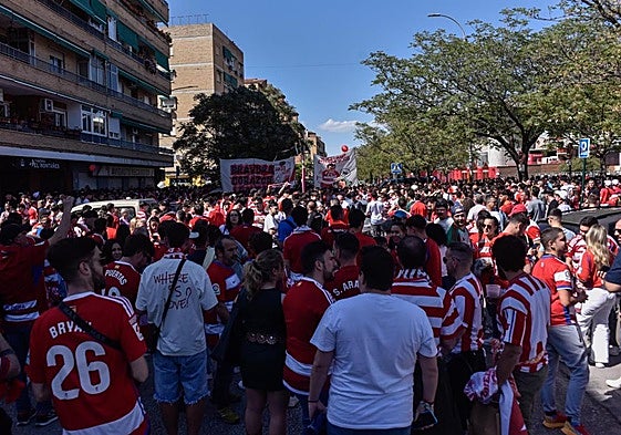 Ambiente previo al partido con el Elche.