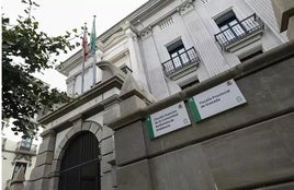 La Fiscalía ha pedido nueve años de prisión para el padre y su hijo.