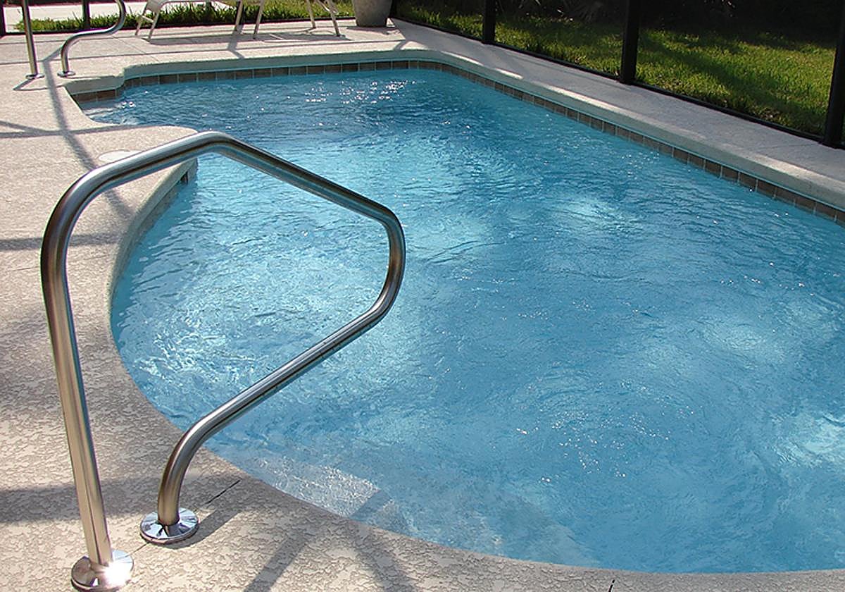 Muere un niño de ocho años en una piscina de Sevilla