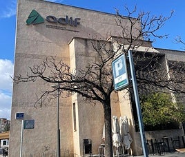 Estación de tren en la capital.