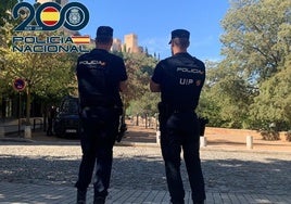 Roba con una navaja a unos turistas valencianos y lo encuentran inconsciente y semidesnudo tres días después