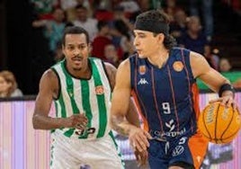 Alex Renfroe, a la izquierda, en un partido contra el Tizona.