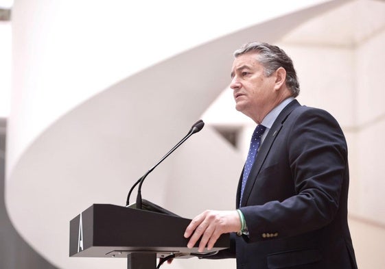 El consejero de Presidencia, Antonio Sanz, ayer en Granada.