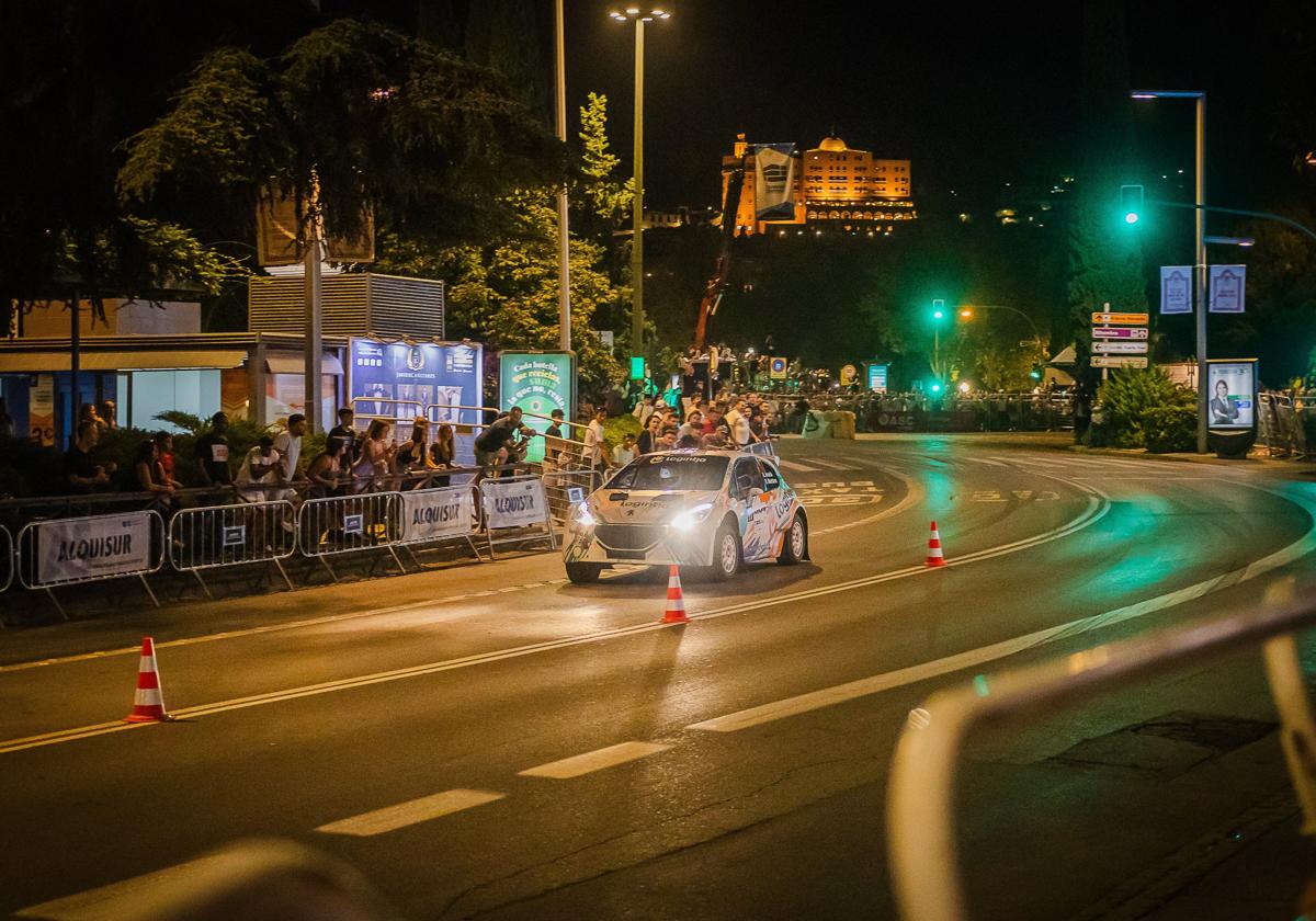 Granada corta esta noche el Centro para probar el nuevo circuito de karts para 'influencers'