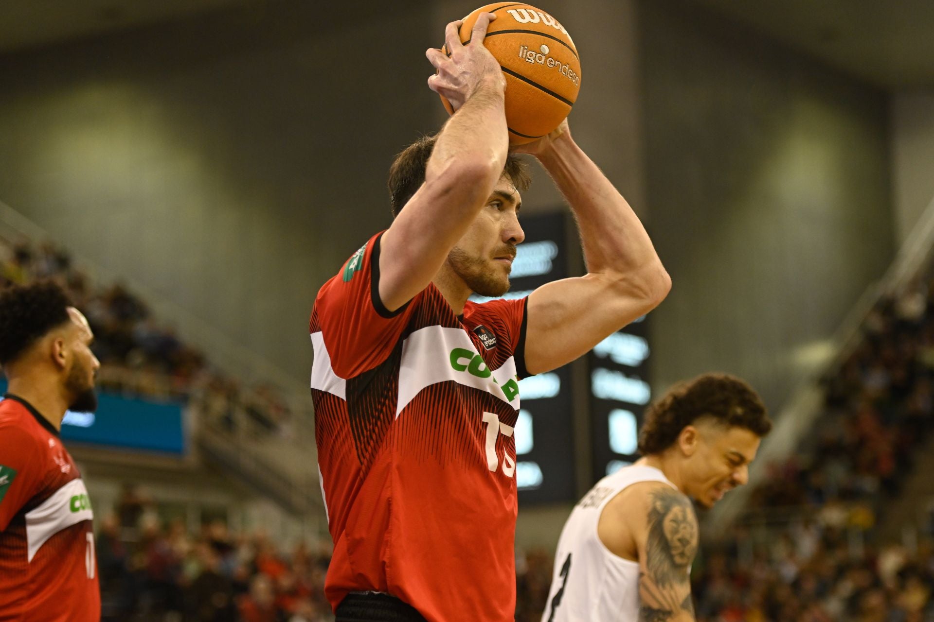 Aurrecoechea, durante el partido ante el UCAM Murcia en el Palacio de los Deportes.