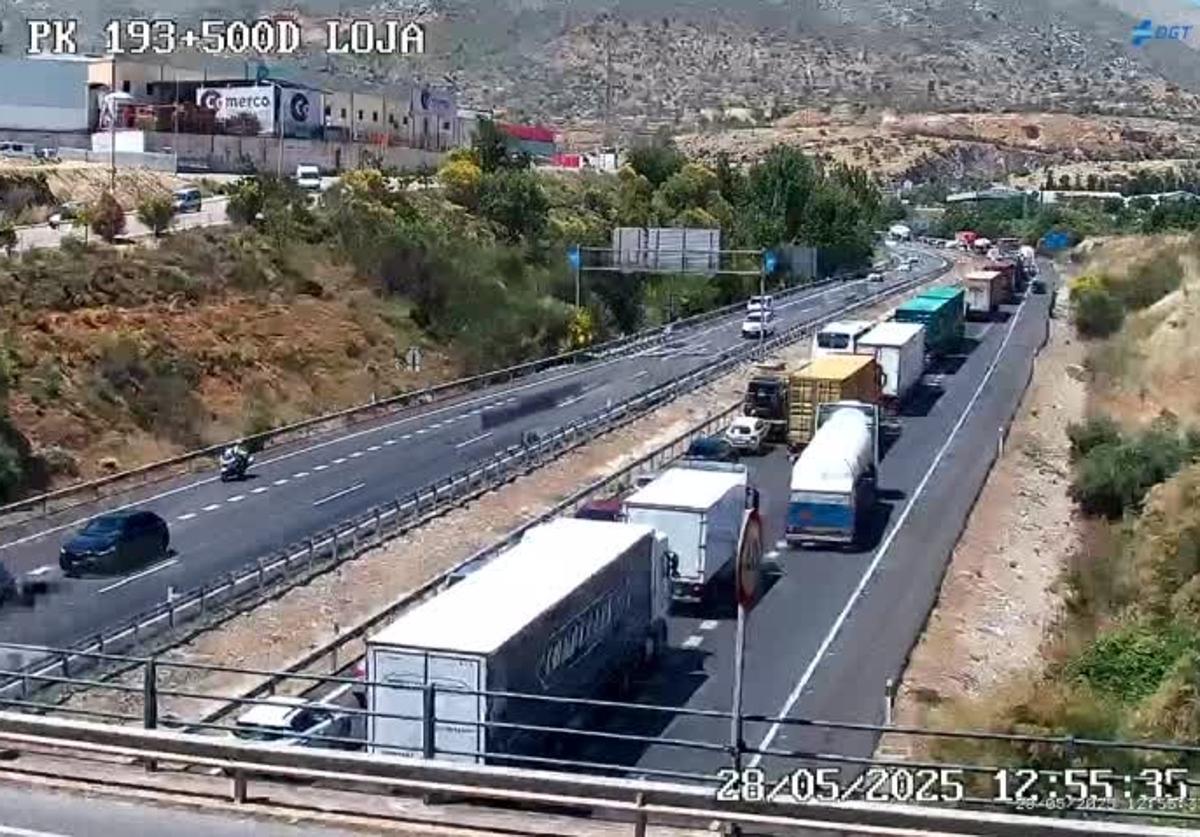 Muere un motorista de 41 años en un accidente de tráfico en la A-92 en Loja