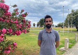 El ingeniero Eduado Crisol, en el Campus de la Universidad de Almería.
