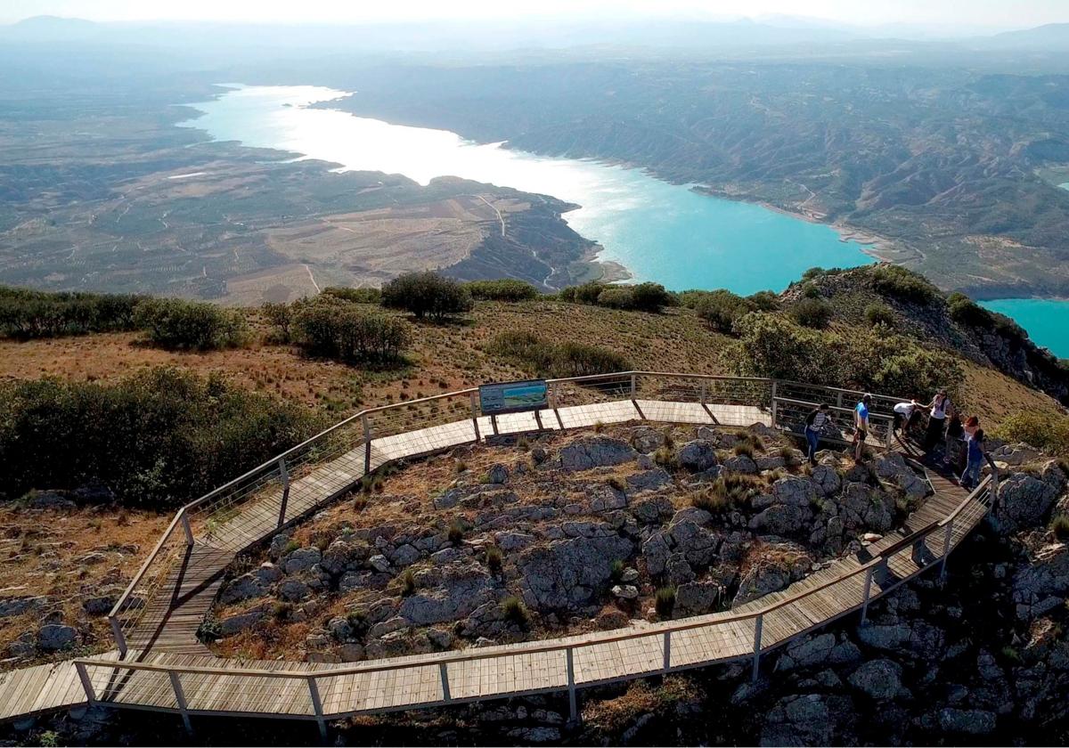 El geoparque de granada celebra la semana europea de los geoparques con 18 actividades para todas las edades | ideal