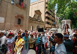 Granada pone en marcha 700 peregrinos y 55 carretas para El Rocío