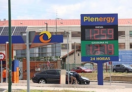 El trabajador de una gasolinera revela los mejores combustibles para alargar la vida útil del coche.