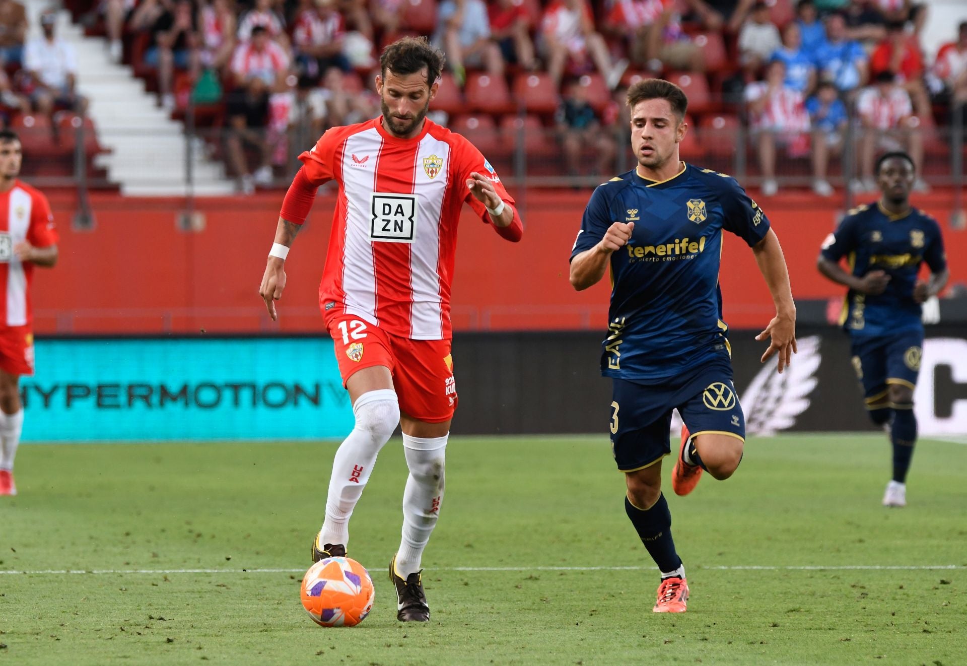 El Almería, control y clase