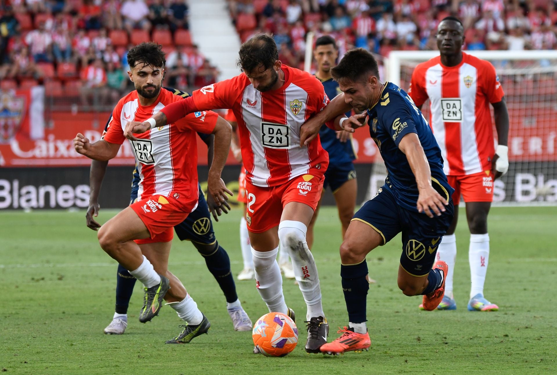 El Almería, control y clase