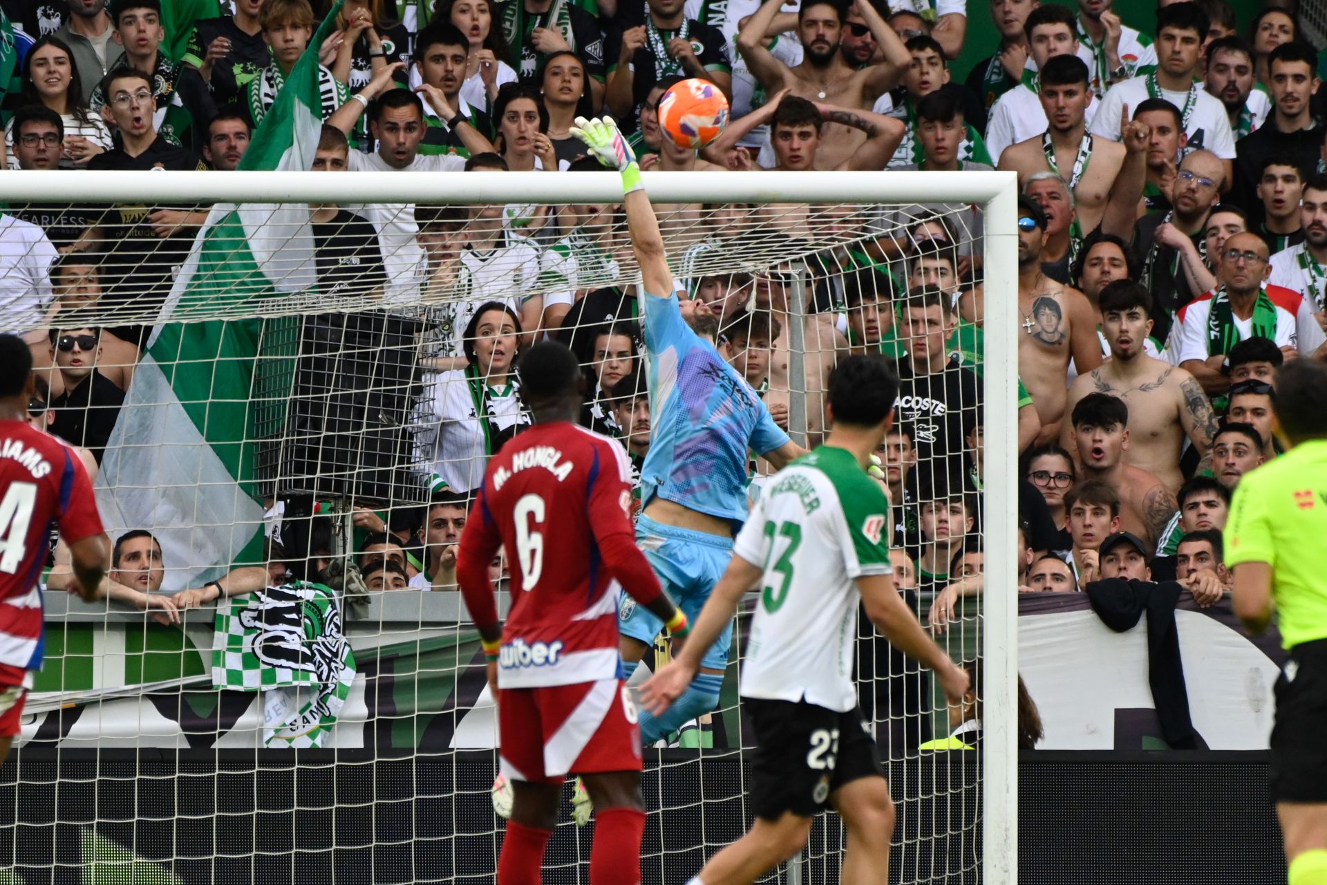El Racing - Granada CF, en imágenes