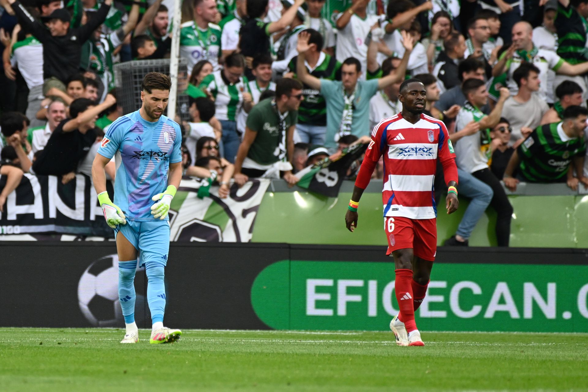 El Racing - Granada CF, en imágenes