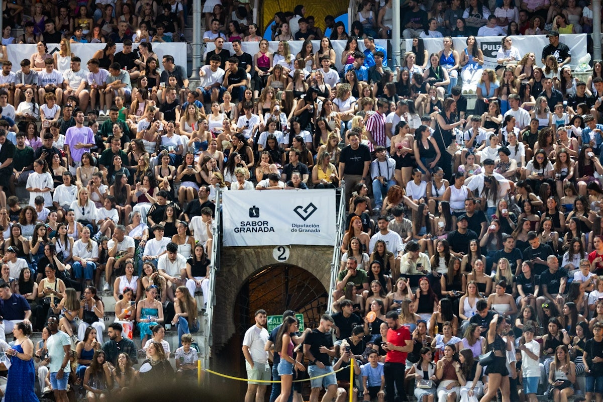 El concierto de Myke Towers en Granada, en imágenes
