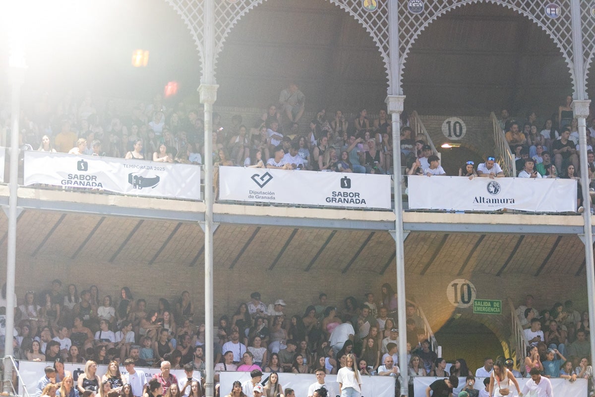 El concierto de Myke Towers en Granada, en imágenes