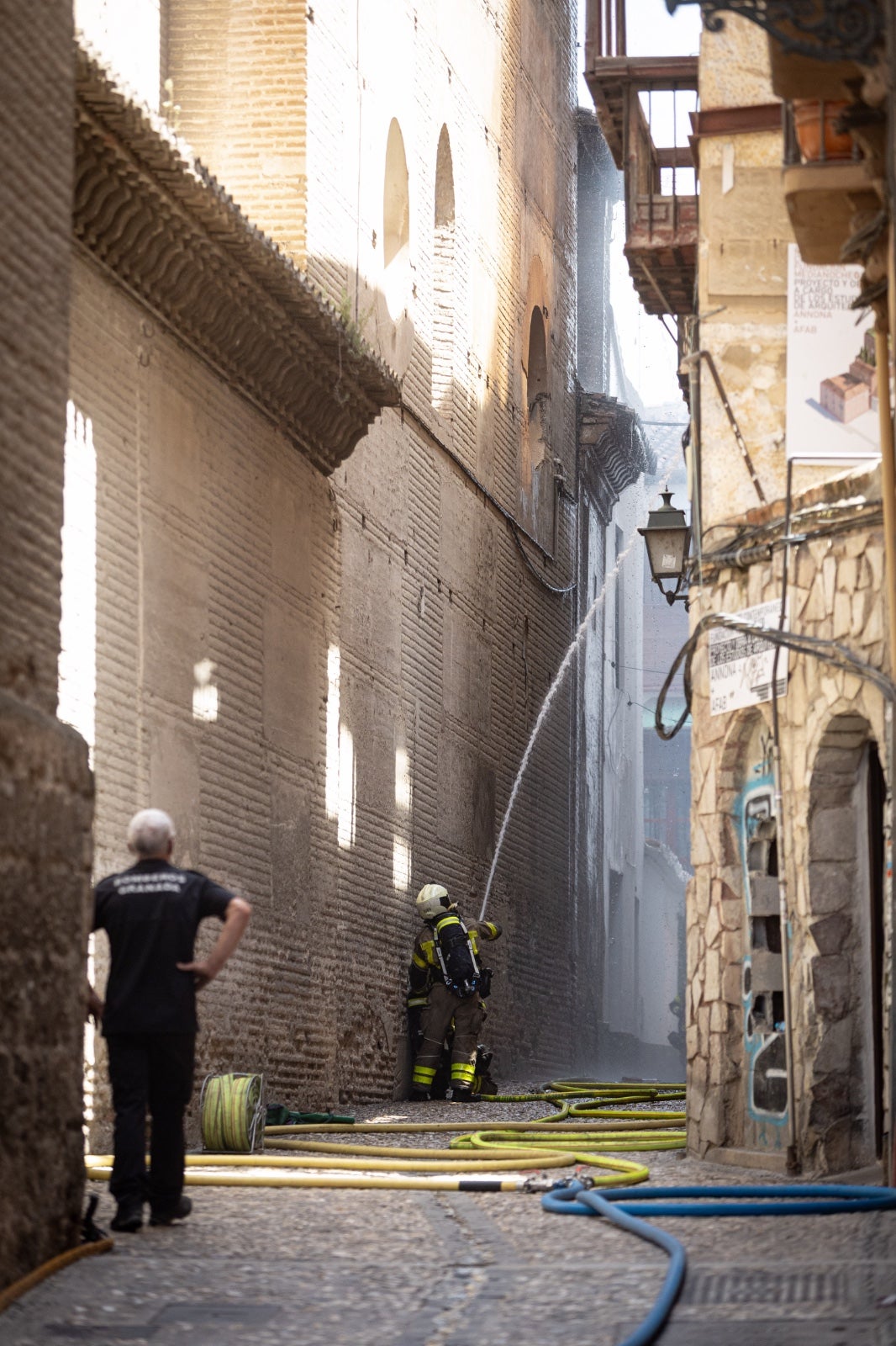 Las espectaculares imágenes del incendio desde el Albaicín