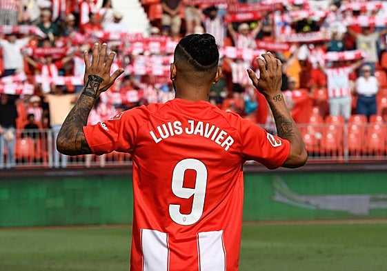 La marcha de Luis Javier Suárez supone un problema que pone el ascenso de espaldas.