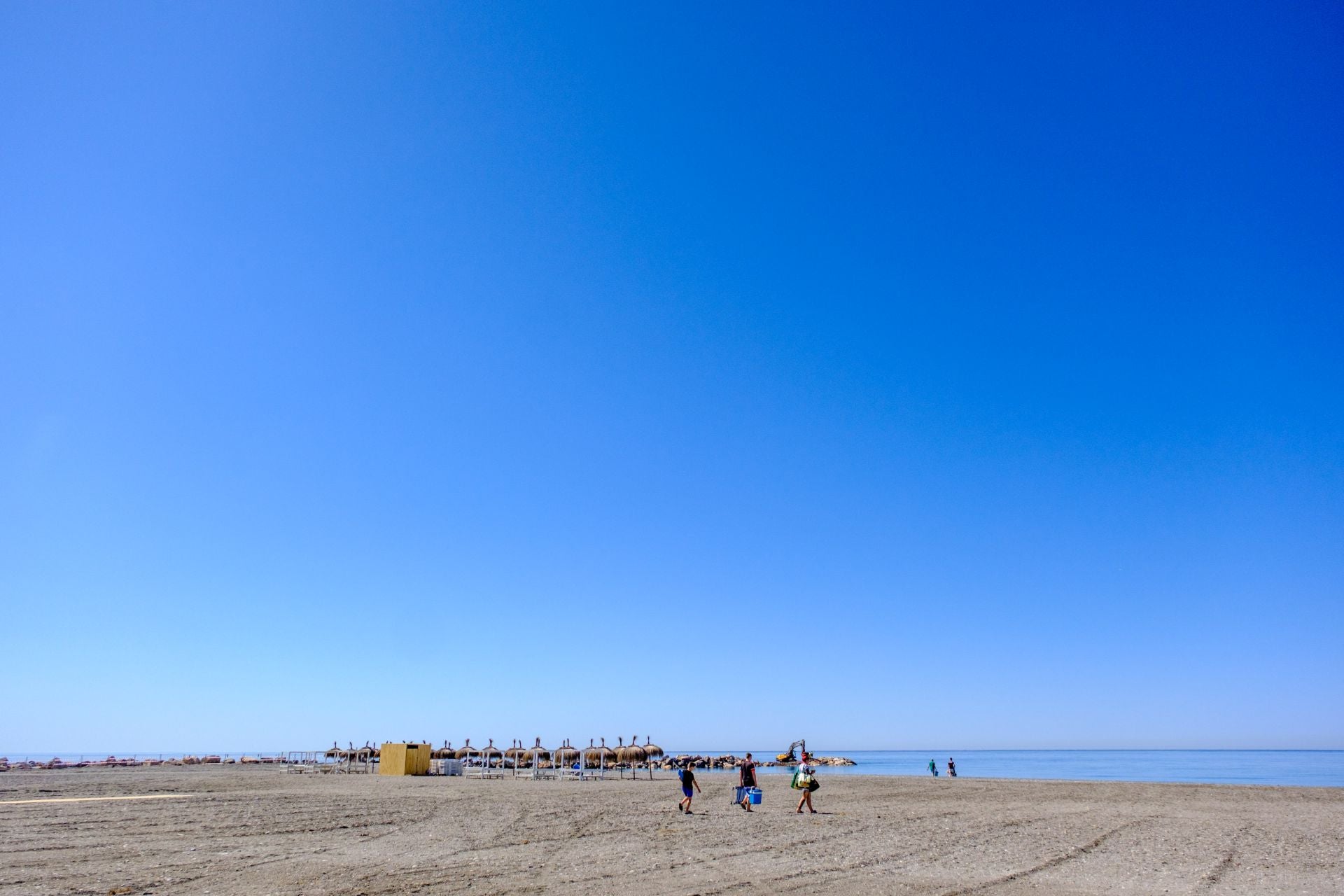 Así está Playa Granada con el espigón al 90%